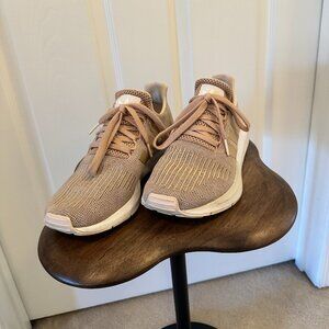 Adidas Swift Run 1.0 Running Shoes - Women's Size 6.5